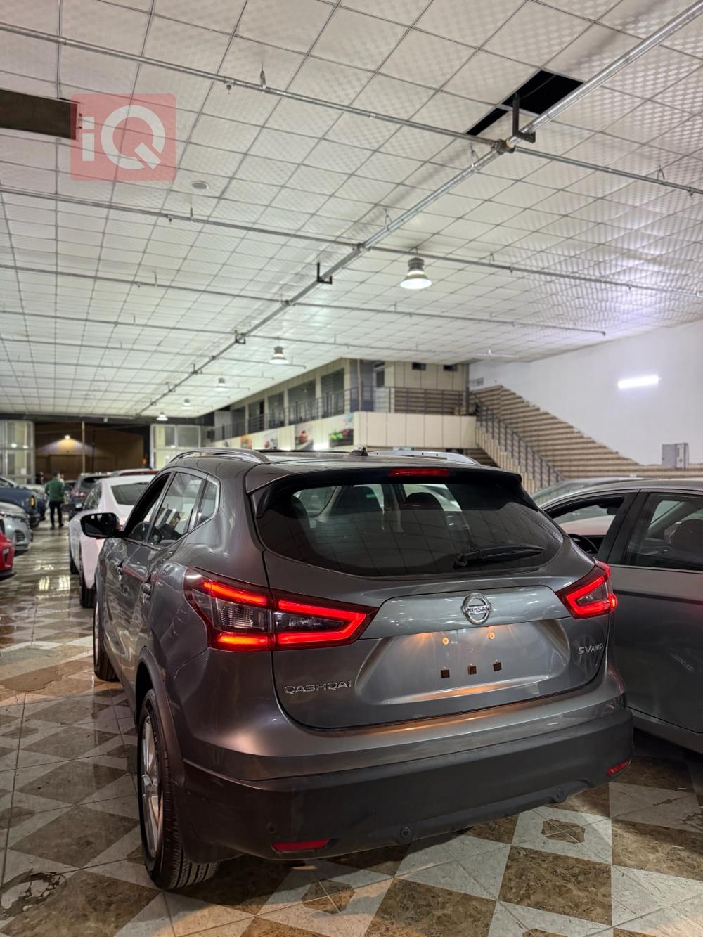 نيسان قاشقاي